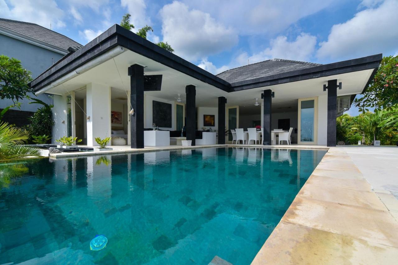Villa Pondok Wahyu Sedana Umeanyar Exterior photo