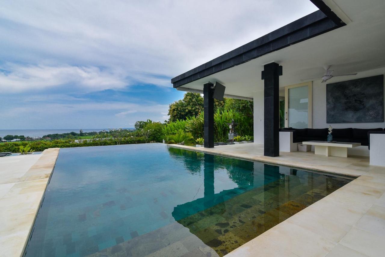 Villa Pondok Wahyu Sedana Umeanyar Exterior photo